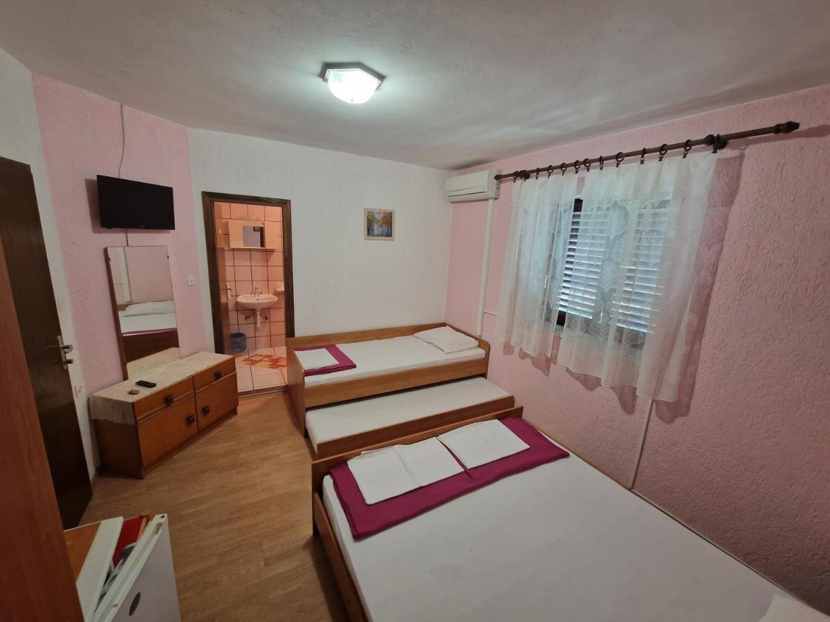 Rooms Anita Sibinj Sibinj Krmpotski Exteriér fotografie
